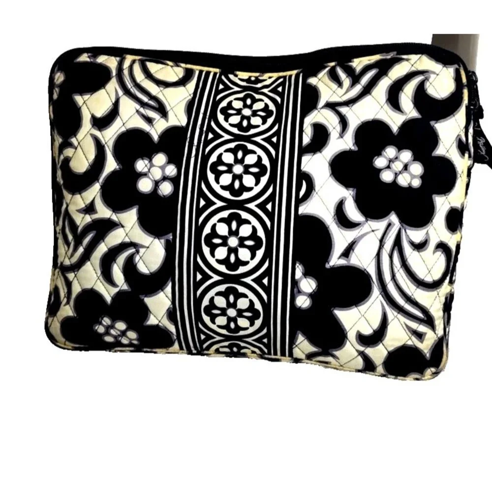 Vera Bradley Night and Day Retired Quilted Laptop Portfolio Case Black  & White
